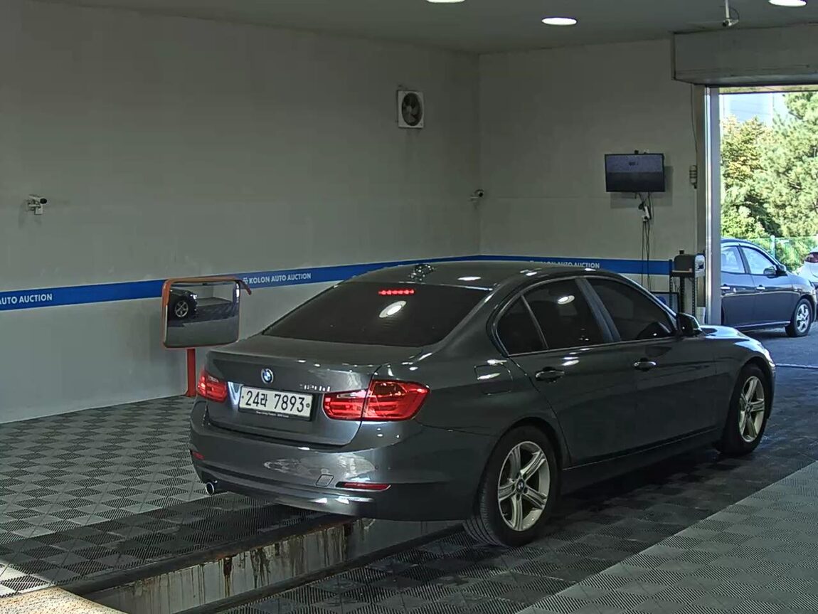 BMW 3 SERIES (6TH GEN) 320d 2015 - zdjęcie 5