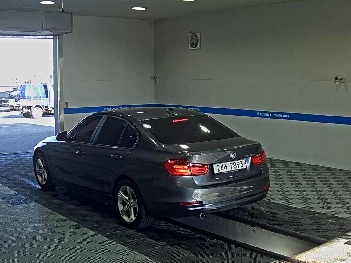 BMW 3 SERIES (6TH GEN) 320d 2015 - zdjęcie 6