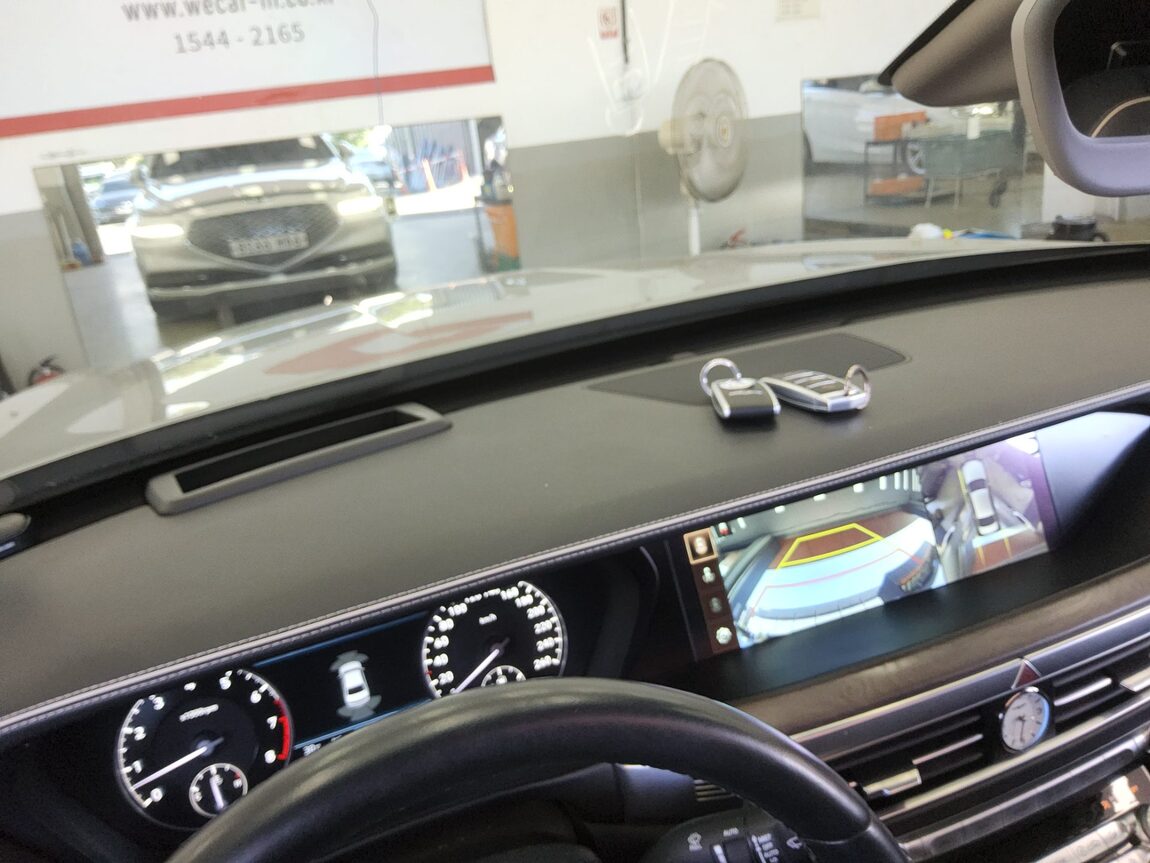 GENESIS G90 5.0 AWD PRESTIGE 2019 - zdjęcie 18