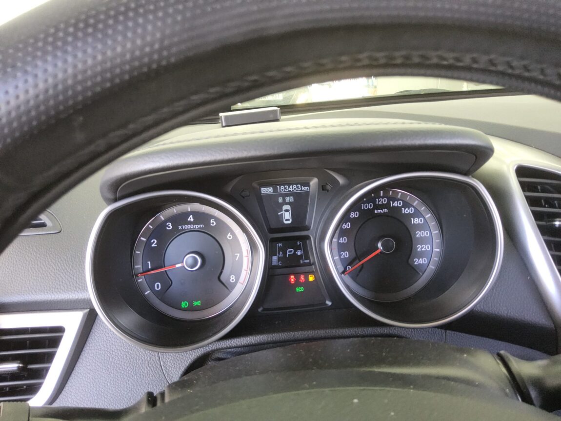 HYUNDAI NEW i30 1.6 GDi EXTREME 2012 - zdjęcie 9