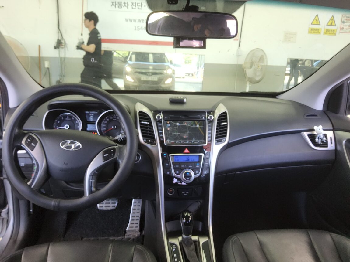 HYUNDAI NEW i30 1.6 GDi EXTREME 2012 - zdjęcie 11