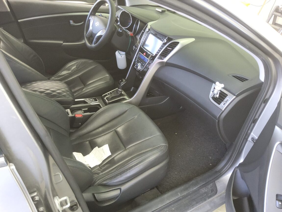 HYUNDAI NEW i30 1.6 GDi EXTREME 2012 - zdjęcie 14
