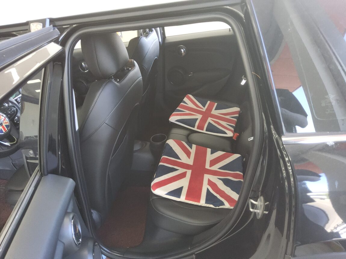 MINI COOPER (3RD GEN) 5-DOOR 1.5 D 2018 - zdjęcie 12