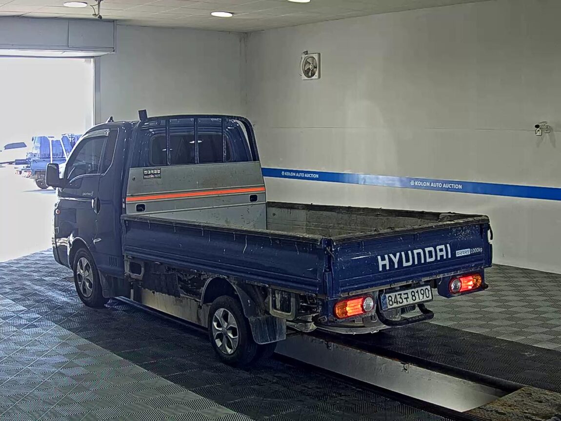 HYUNDAI PORTER II LPG SUPER CAB EXTRA LONG WHEELBASE SMART 2024 - zdjęcie 6