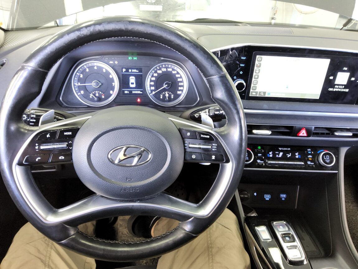 HYUNDAI SONATA (DN8) 1.6 TURBO PREMIUM 2020 - zdjęcie 17