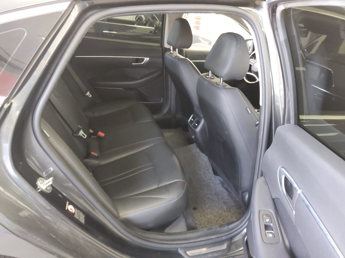 HYUNDAI SONATA (DN8) 1.6 TURBO PREMIUM 2020 - zdjęcie 13