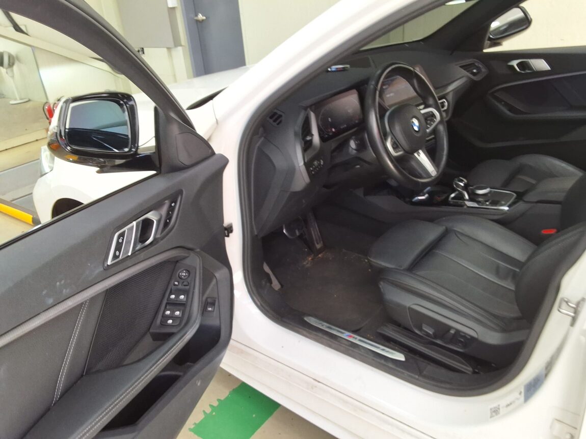 BMW 1 SERIES (3RD GEN) 120i M SPORT 2022 - zdjęcie 11