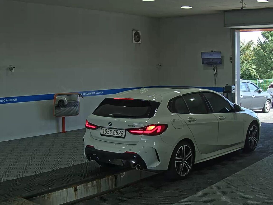 BMW 1 SERIES (3RD GEN) 120i M SPORT 2022 - zdjęcie 5