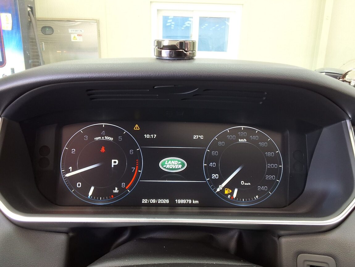 LAND ROVER RANGE ROVER SPORT (2ND GEN) 3.0 SC HSE DYNAMIC 2014 - zdjęcie 10