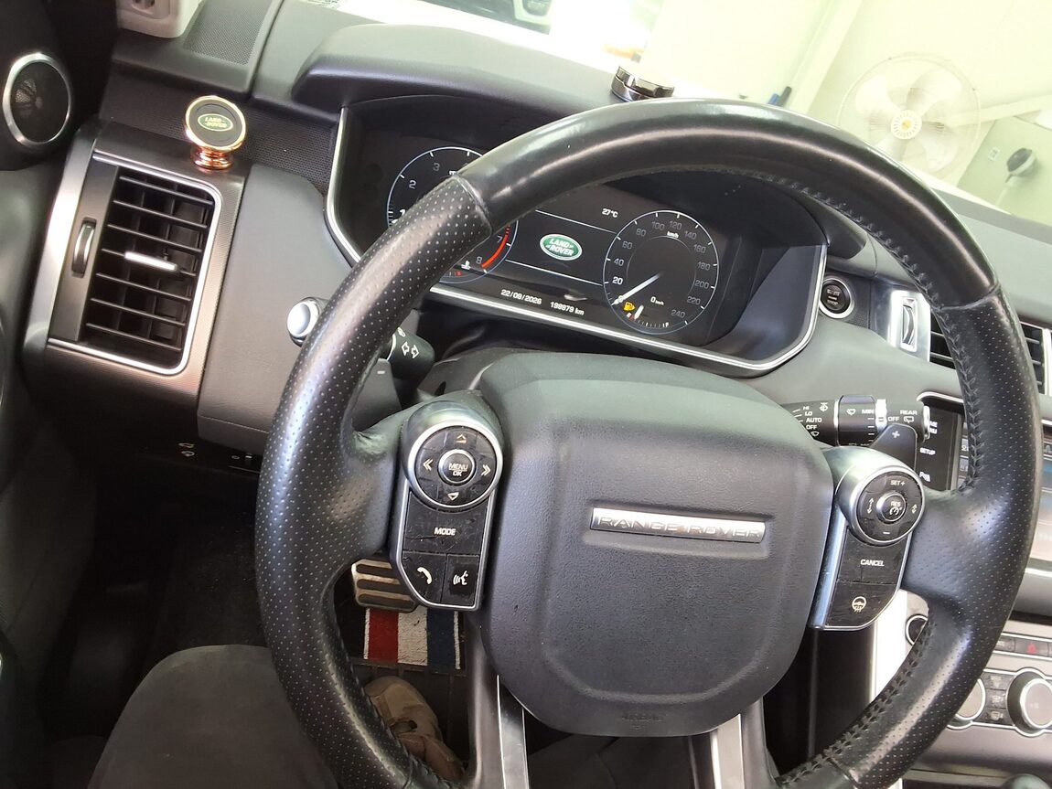 LAND ROVER RANGE ROVER SPORT (2ND GEN) 3.0 SC HSE DYNAMIC 2014 - zdjęcie 23