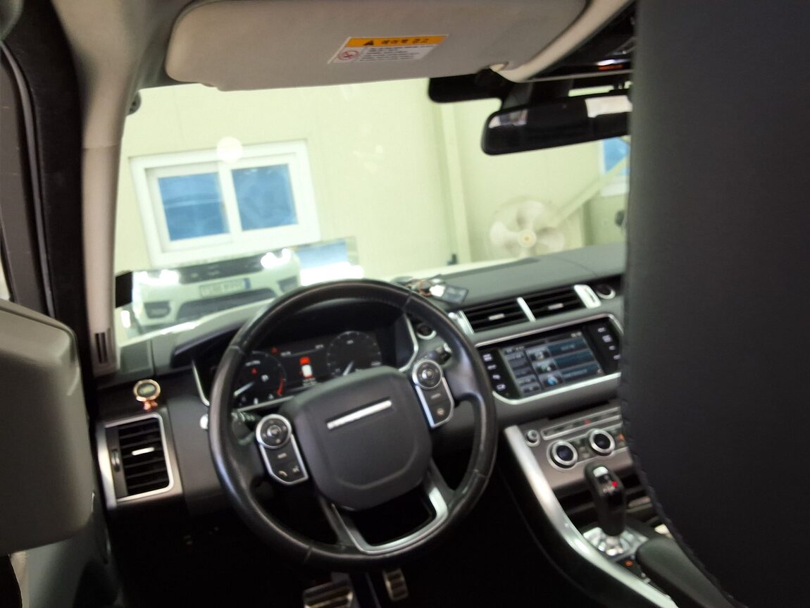 LAND ROVER RANGE ROVER SPORT (2ND GEN) 3.0 SC HSE DYNAMIC 2014 - zdjęcie 12
