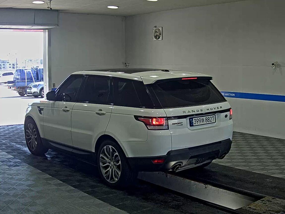 LAND ROVER RANGE ROVER SPORT (2ND GEN) 3.0 SC HSE DYNAMIC 2014 - zdjęcie 6