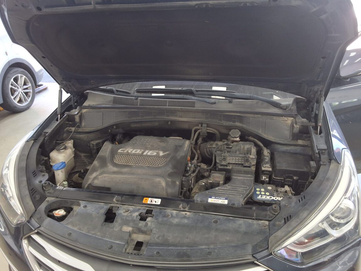 HYUNDAI SANTA FE THE PRIME DIESEL R2.0 2WD VALUE PLUS 2018 - zdjęcie 19