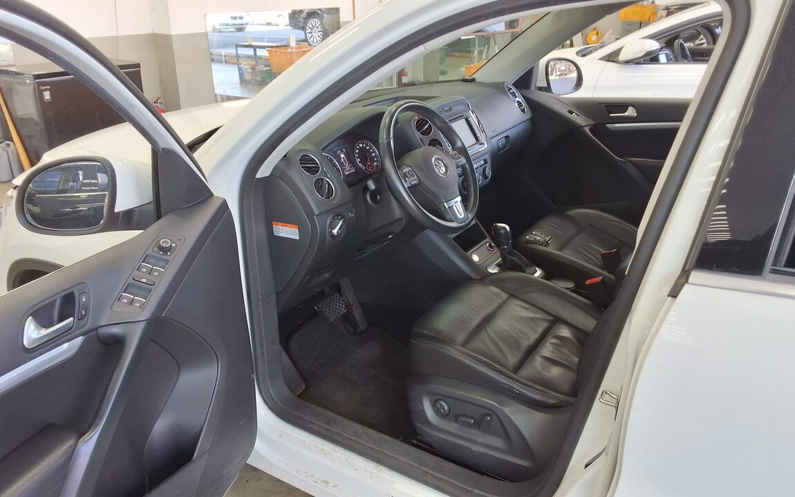 VOLKSWAGEN TIGUAN 2.0 TDI BLUEMOTION 2016 - zdjęcie 10