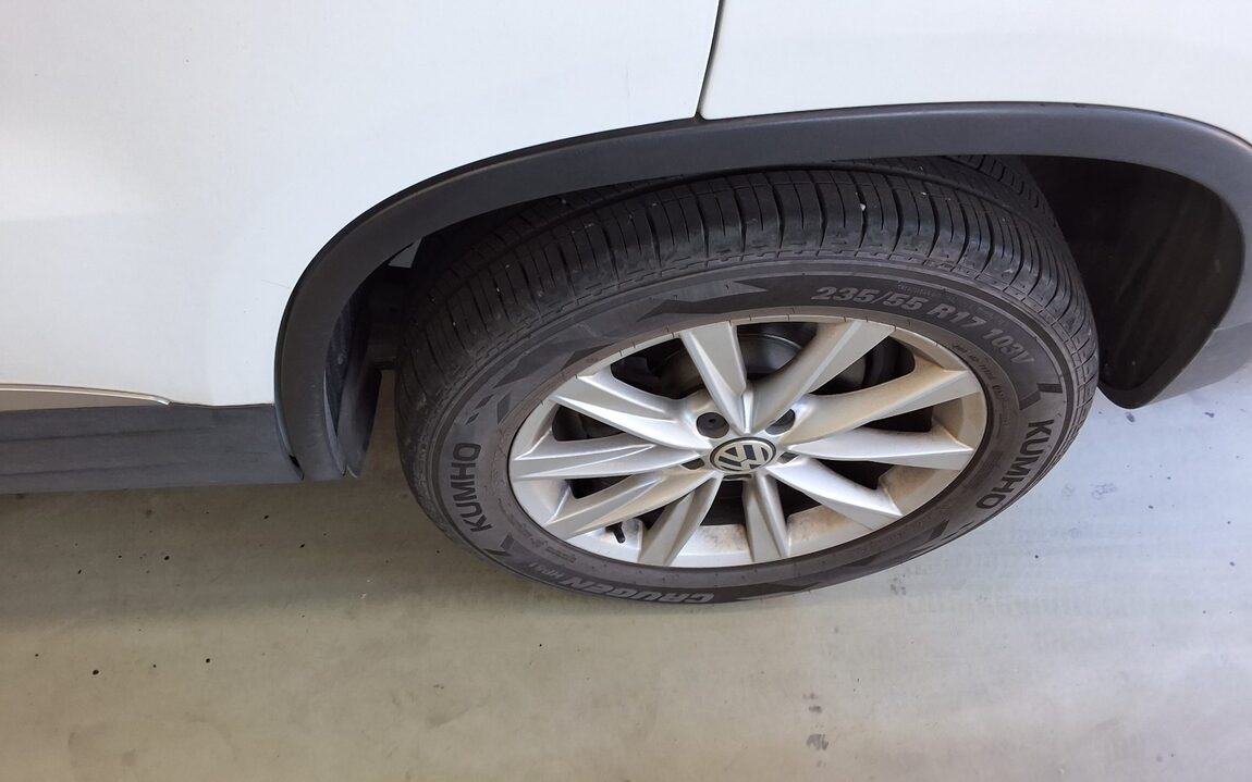 VOLKSWAGEN TIGUAN 2.0 TDI BLUEMOTION 2016 - zdjęcie 24