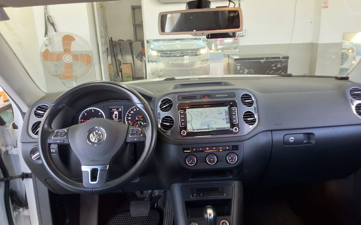 VOLKSWAGEN TIGUAN 2.0 TDI BLUEMOTION 2016 - zdjęcie 11