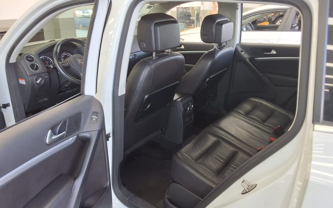 VOLKSWAGEN TIGUAN 2.0 TDI BLUEMOTION 2016 - zdjęcie 12