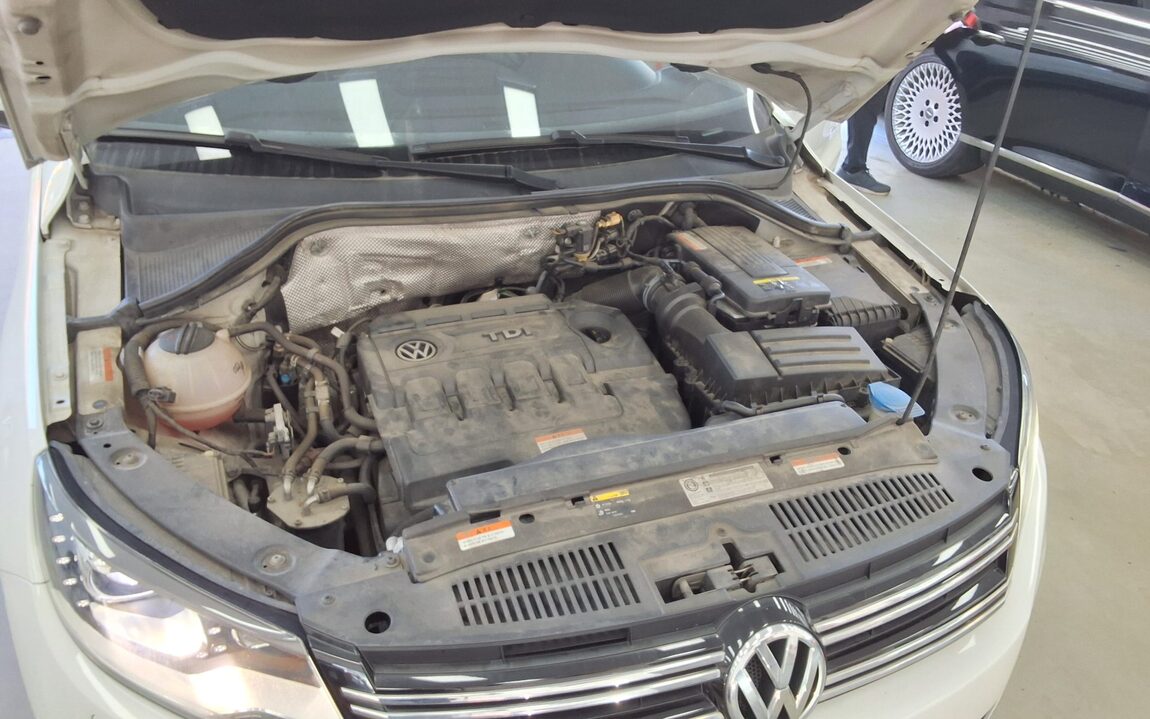 VOLKSWAGEN TIGUAN 2.0 TDI BLUEMOTION 2016 - zdjęcie 21