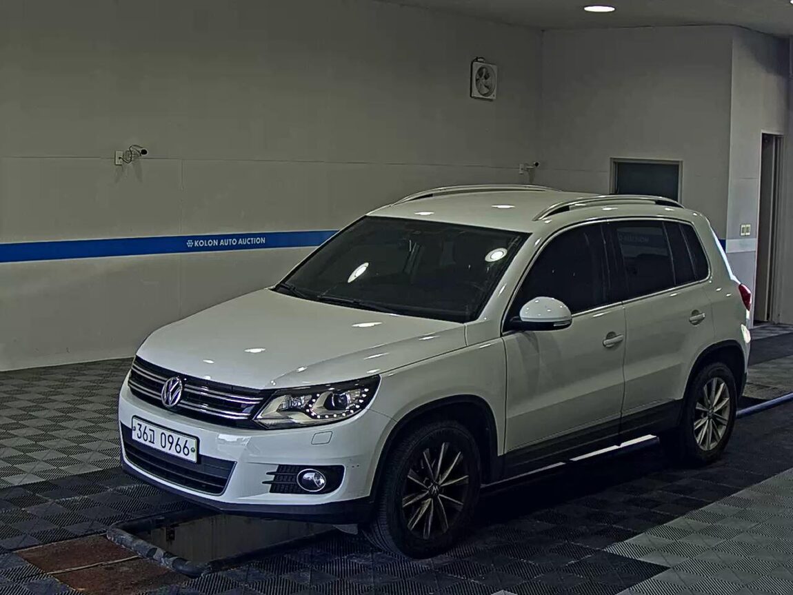 VOLKSWAGEN TIGUAN 2.0 TDI BLUEMOTION 2016 - zdjęcie 2