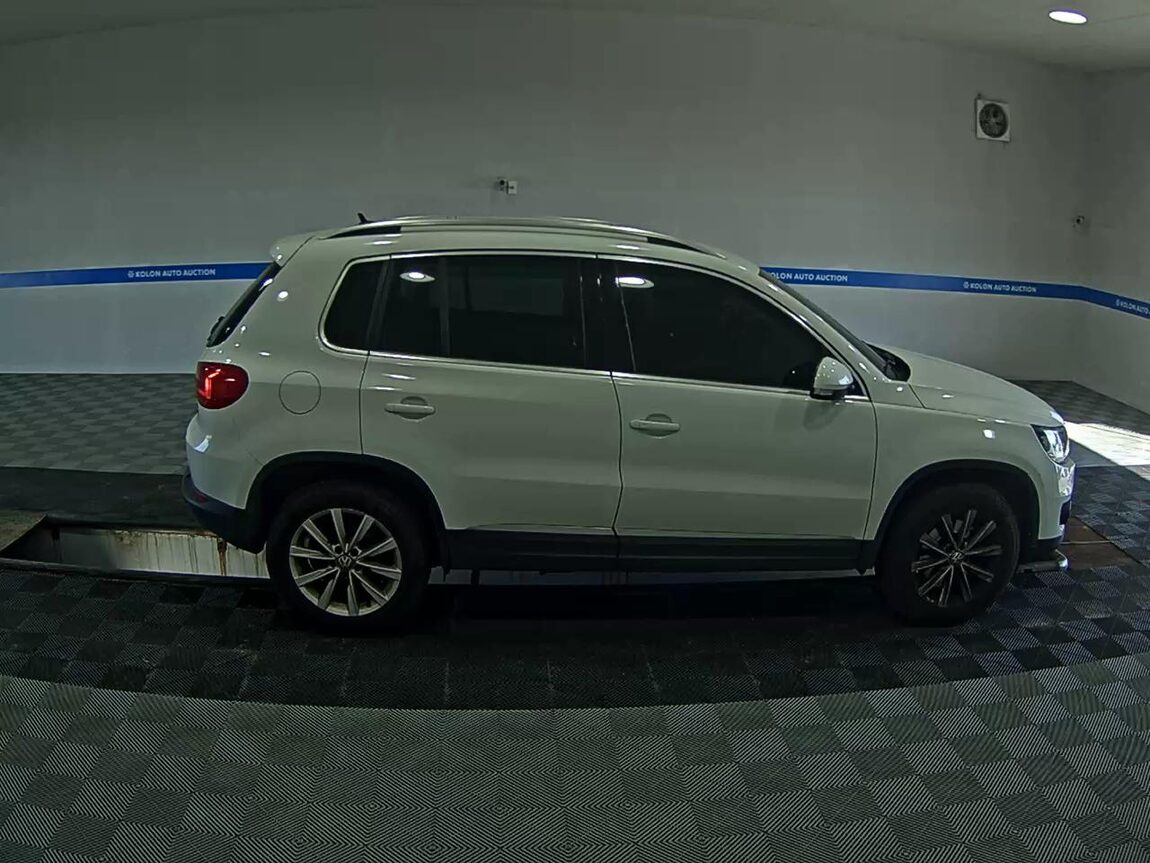 VOLKSWAGEN TIGUAN 2.0 TDI BLUEMOTION 2016 - zdjęcie 4
