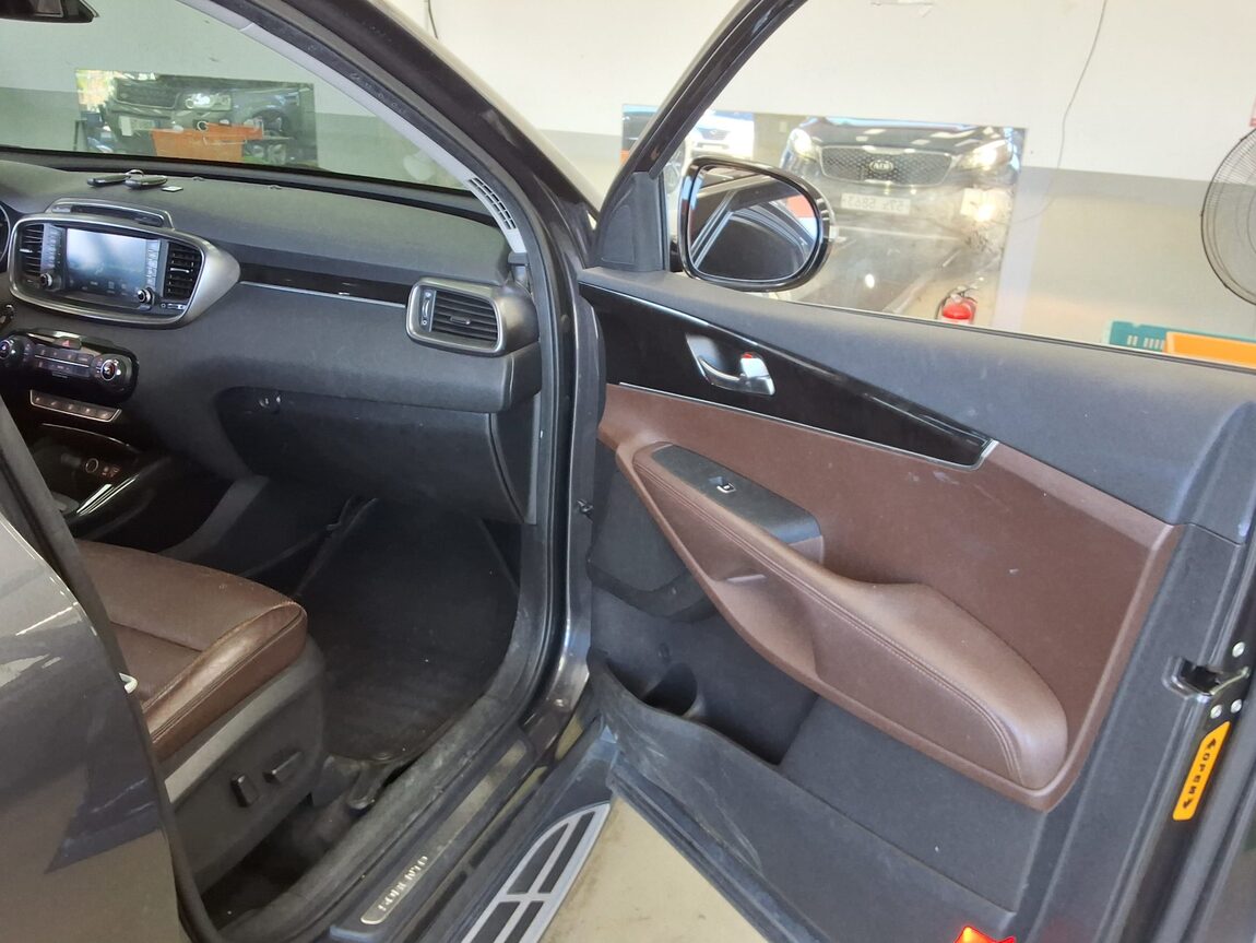 KIA ALL NEW SORENTO R2.0 2WD NOBLESSE SPECIAL 2015 - zdjęcie 14