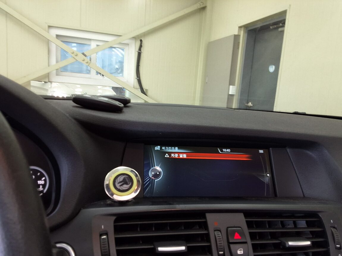 BMW X3 (2ND GEN) 30d xDRIVE HIGH 2014 - zdjęcie 27