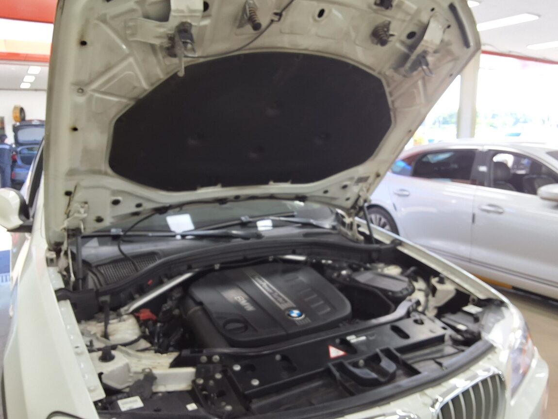 BMW X3 (2ND GEN) 30d xDRIVE HIGH 2014 - zdjęcie 18