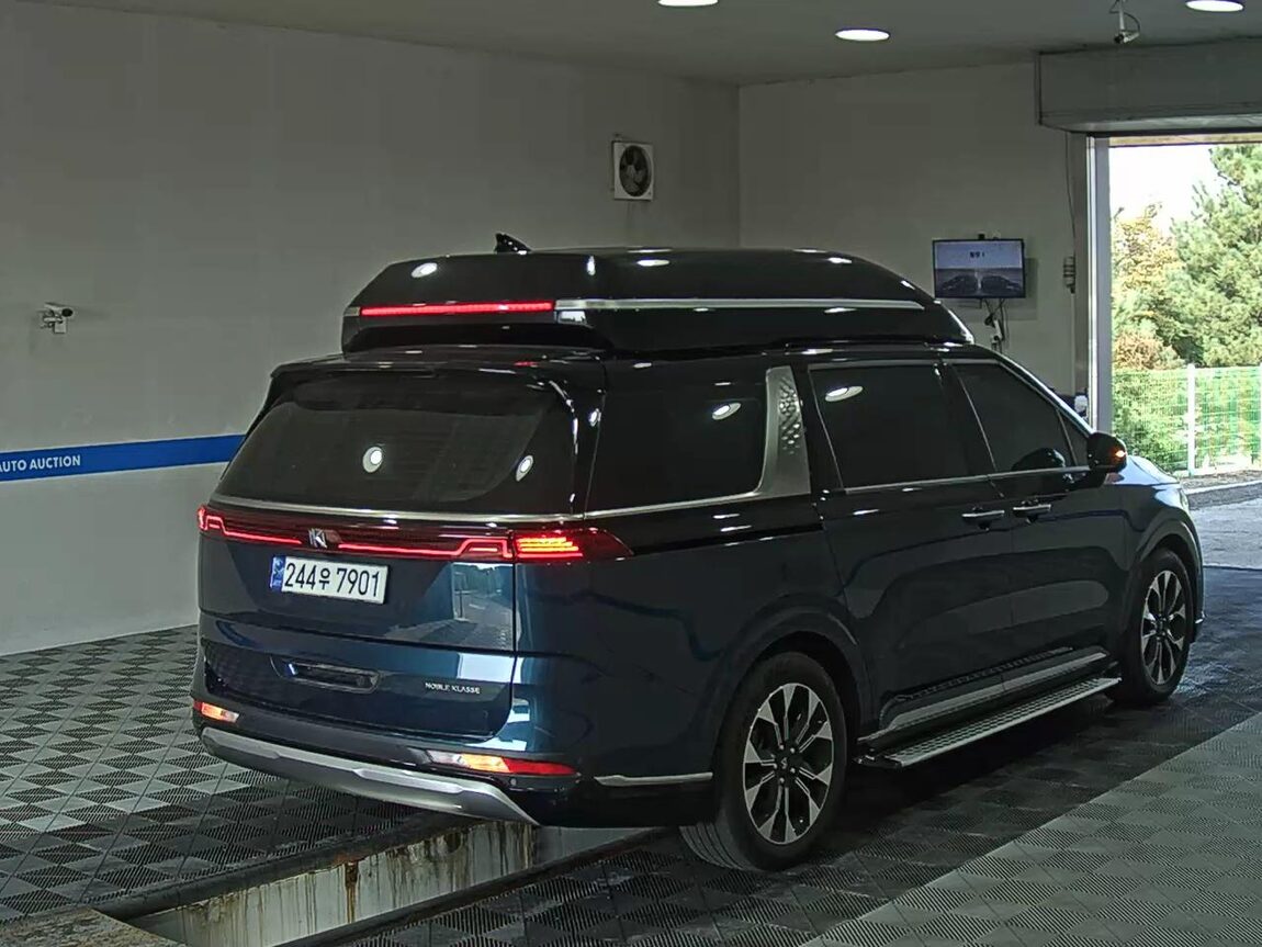 KIA NEW CARNIVAL (KA4) HI-LIMOUSINE SPECIAL BODY NOBLE KLASSE L4 2023 - zdjęcie 5