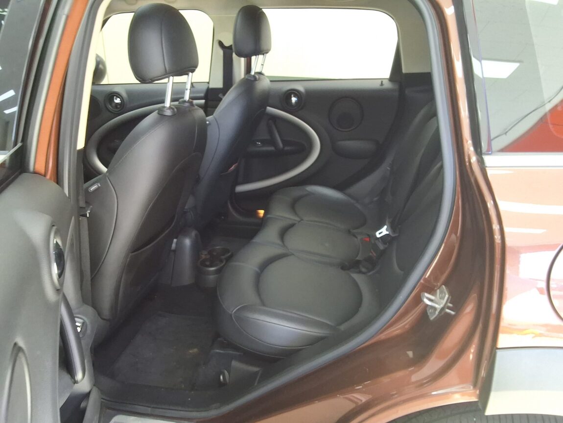 MINI COUNTRYMAN 2.0 D ALL4 2015 - zdjęcie 13