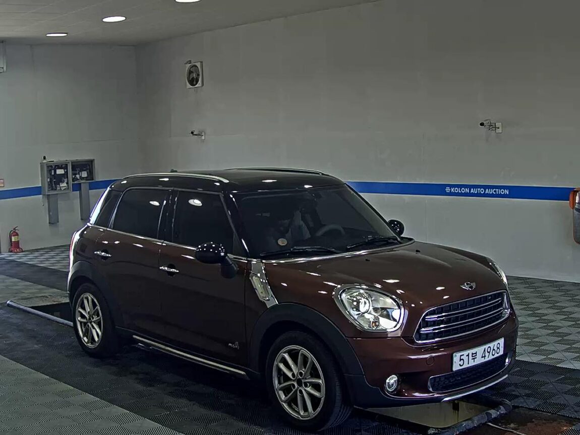 MINI COUNTRYMAN 2.0 D ALL4 2015 - zdjęcie 3