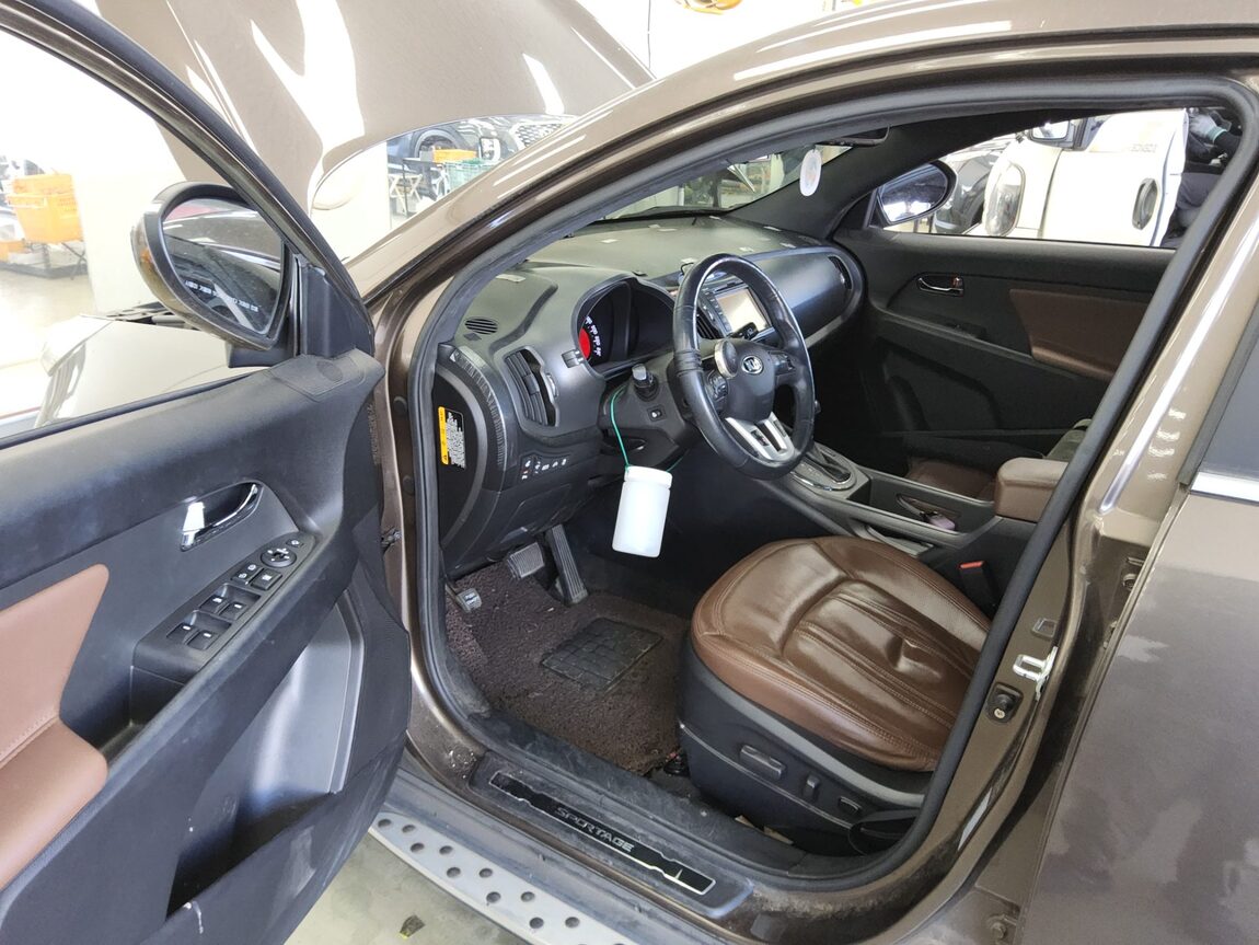 KIA SPORTAGE R DIESEL R2.0 4WD LIMITED 2013 - zdjęcie 10