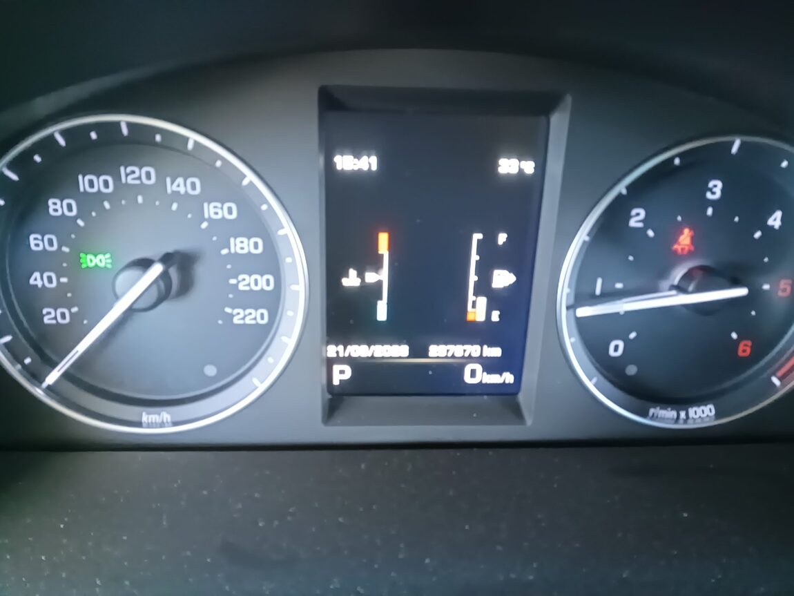 LAND ROVER FREELANDER 2 2.2 SD4 HSE 2013 - zdjęcie 9