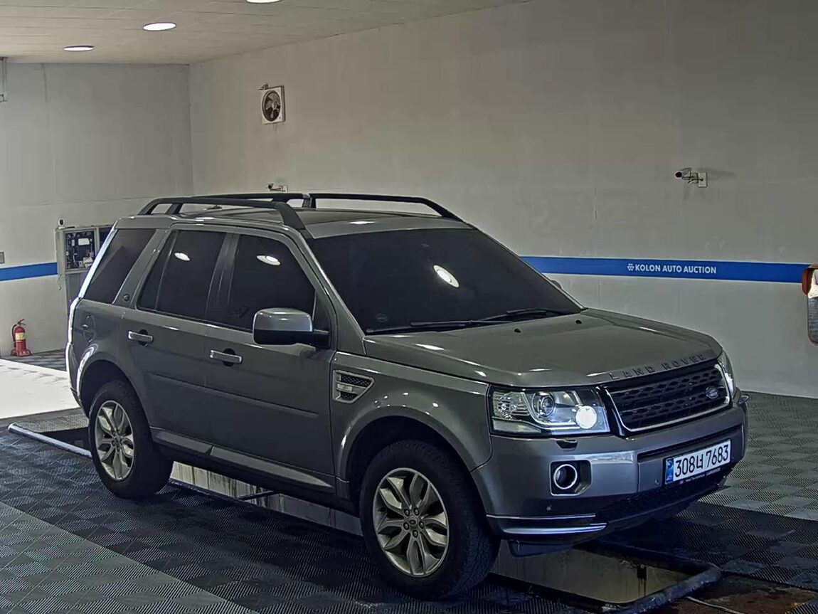 LAND ROVER FREELANDER 2 2.2 SD4 HSE 2013 - zdjęcie 3