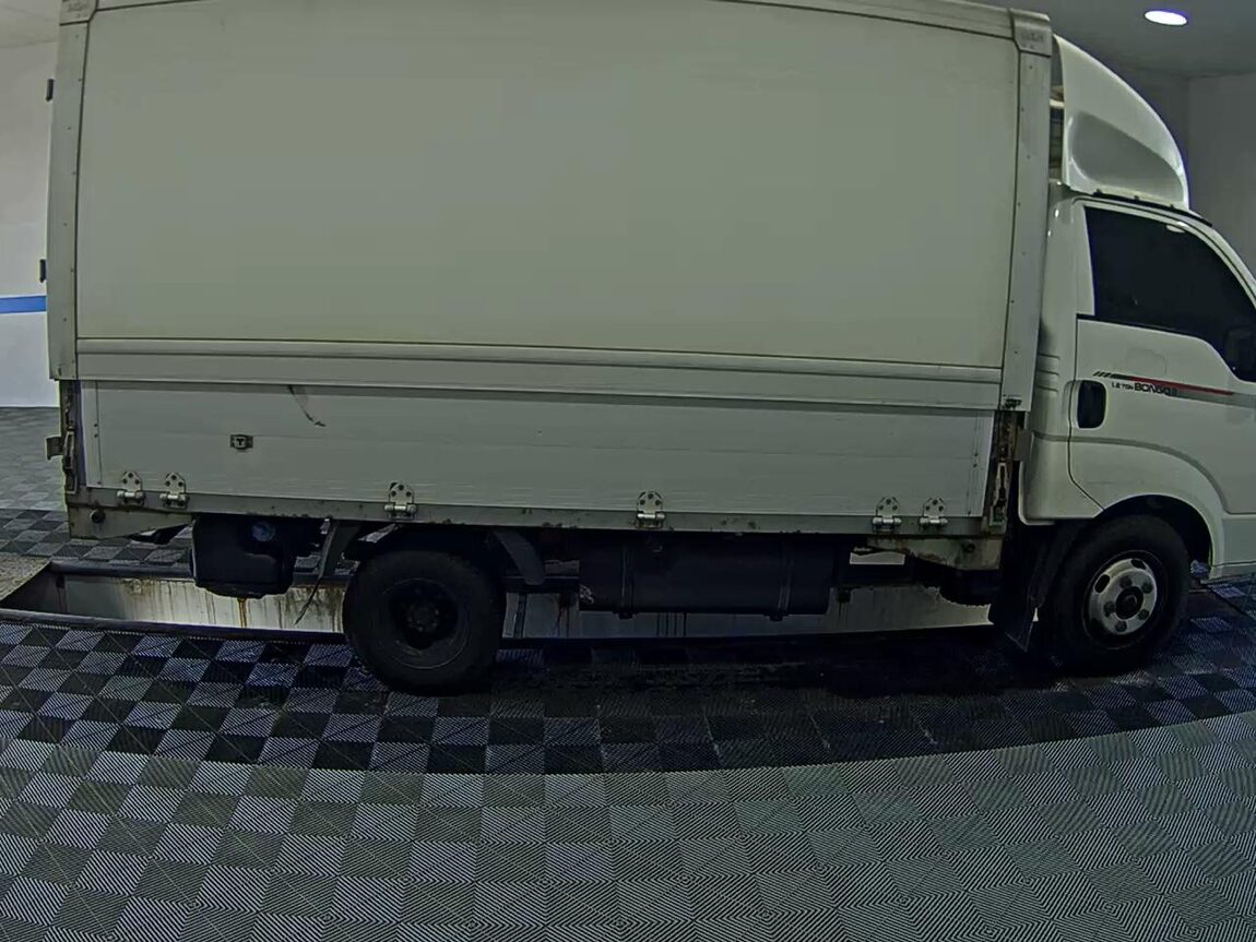 KIA THE NEW BONGO III CARGO WING BODY 1.2 TON ELECTRIC 2022 - zdjęcie 4