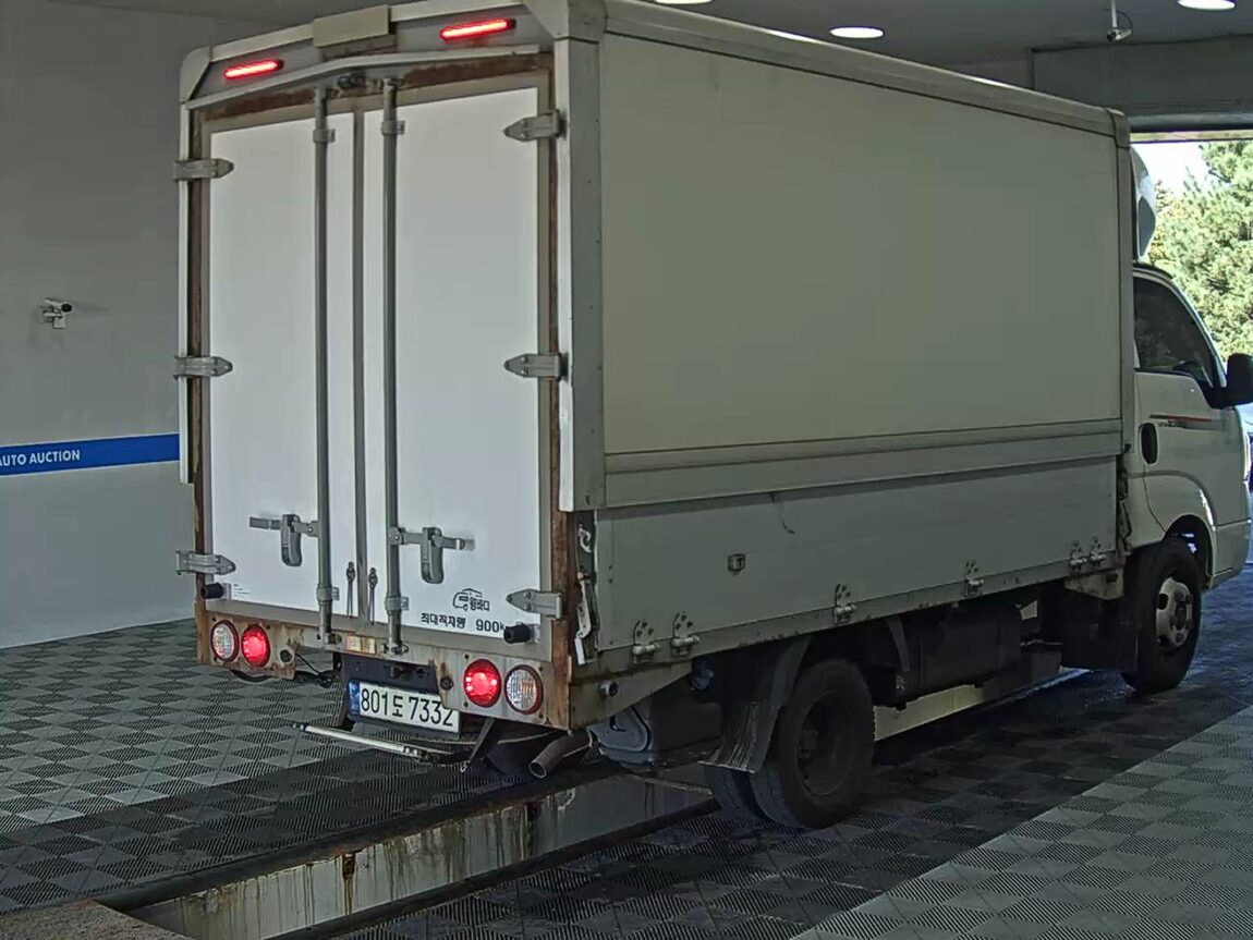 KIA THE NEW BONGO III CARGO WING BODY 1.2 TON ELECTRIC 2022 - zdjęcie 5