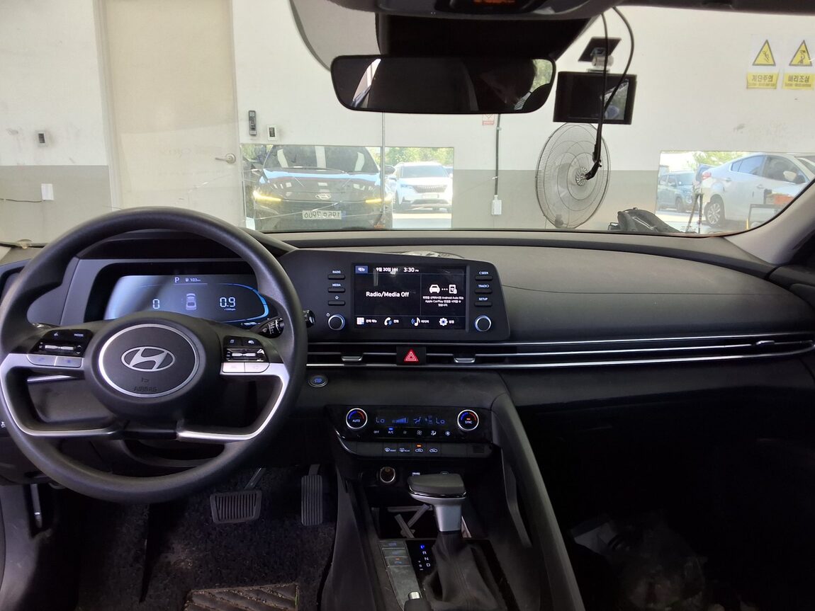 HYUNDAI THE NEW AVANTE (CN7) GASOLINE 1.6 SMART 2024 - zdjęcie 13