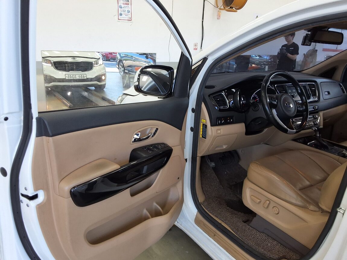 KIA ALL NEW CARNIVAL 9-SEATER DIESEL NOBLESSE 2018 - zdjęcie 10
