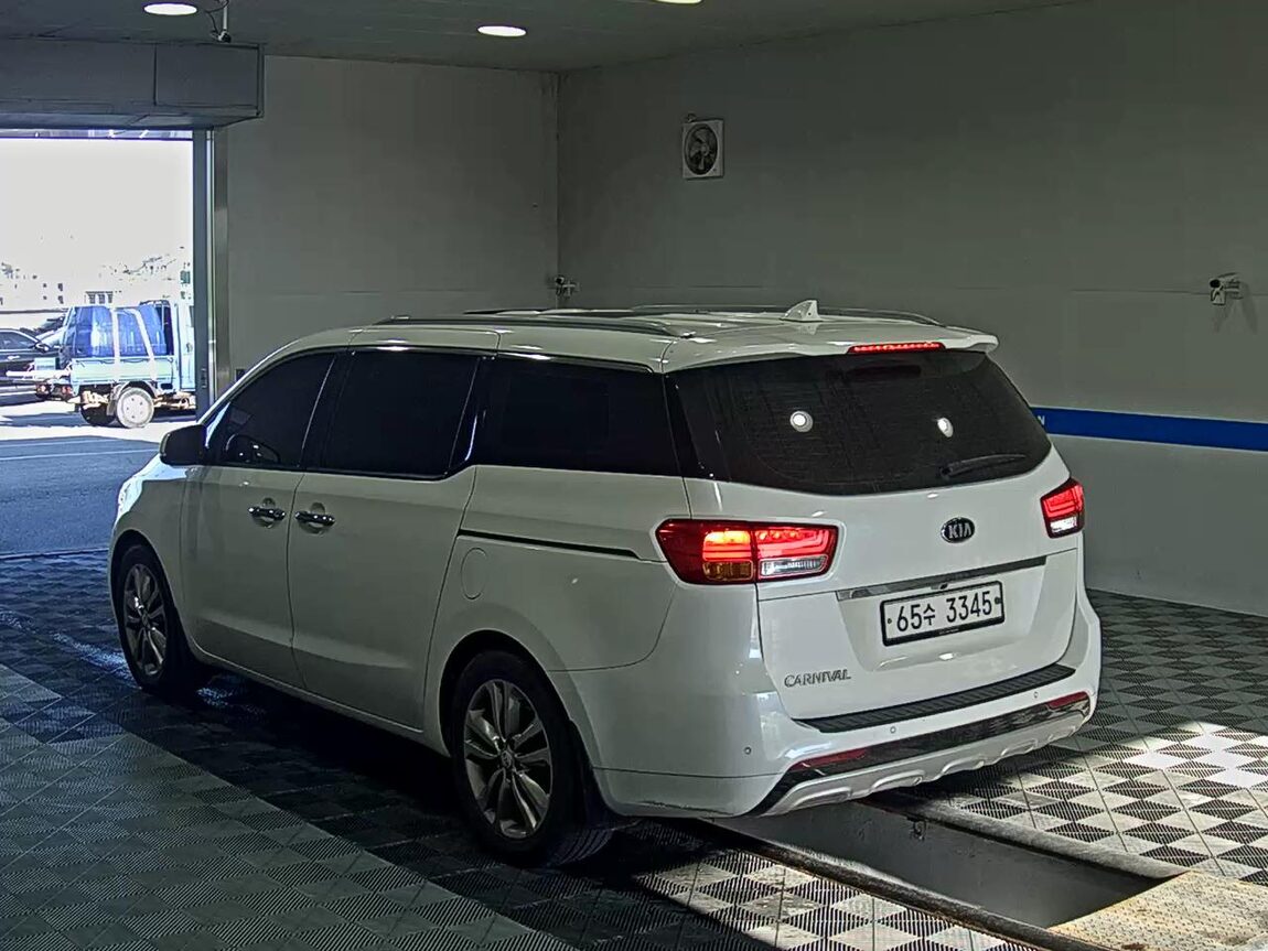 KIA ALL NEW CARNIVAL 9-SEATER DIESEL NOBLESSE 2018 - zdjęcie 6