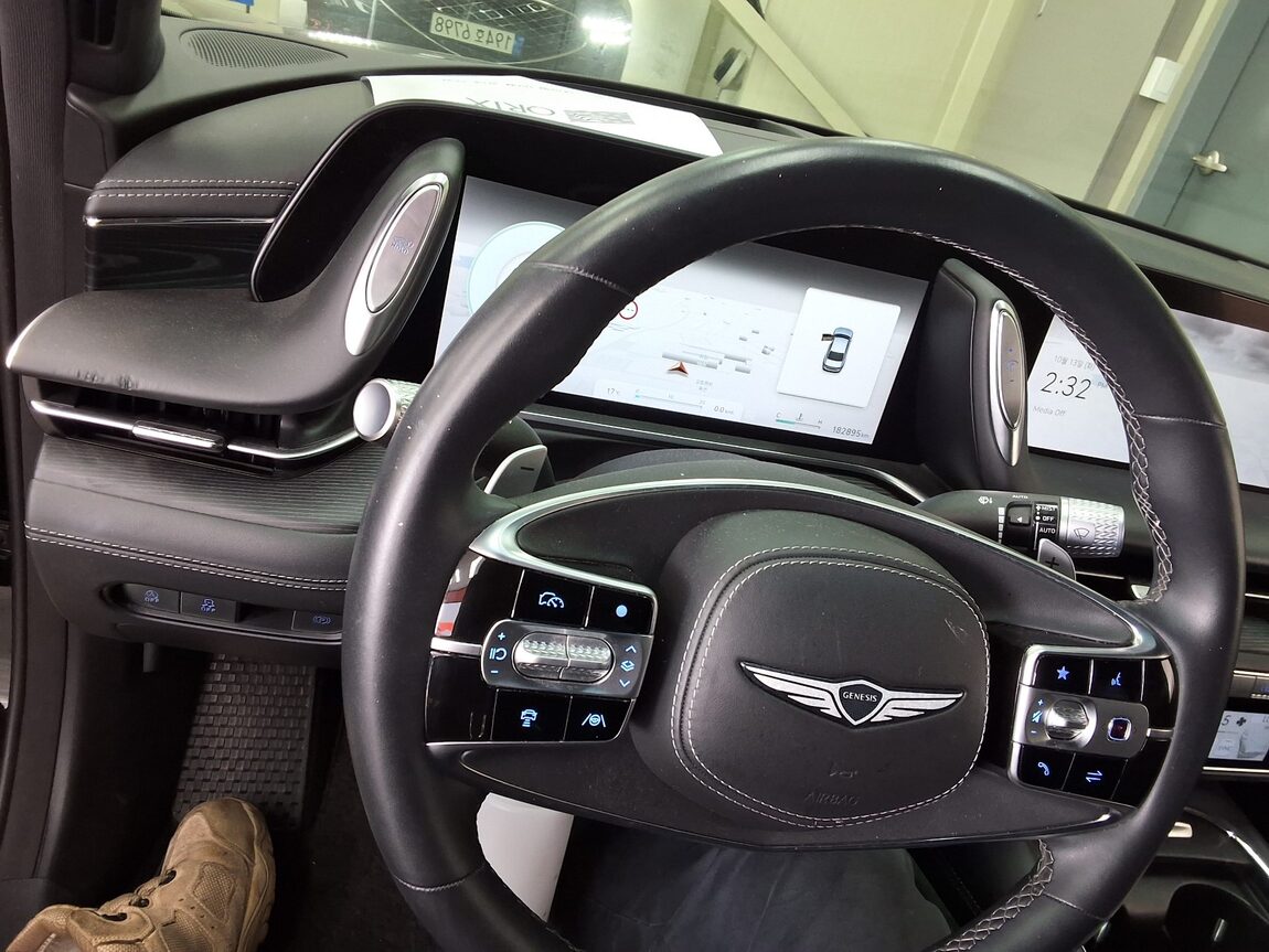 GENESIS NEW G90 3.5 TURBO AWD BASE MODEL 2022 - zdjęcie 39