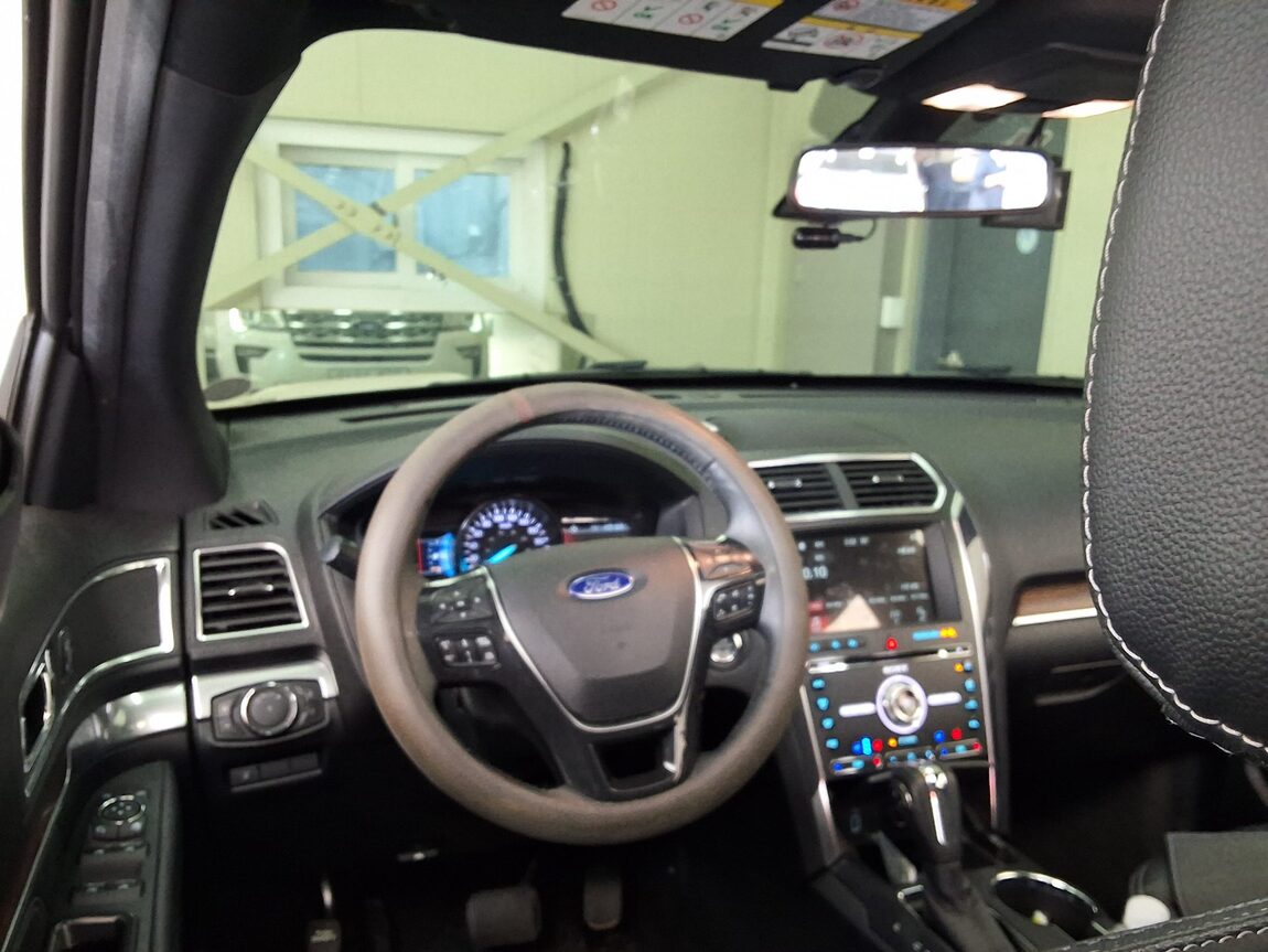 FORD EXPLORER (5TH GEN) 2.3 AWD LIMITED 2018 - zdjęcie 12