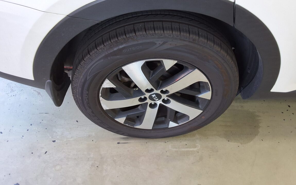 KIA NEW SORENTO (MQ4) 2.2 DIESEL 2WD PRESTIGE 2021 - zdjęcie 26