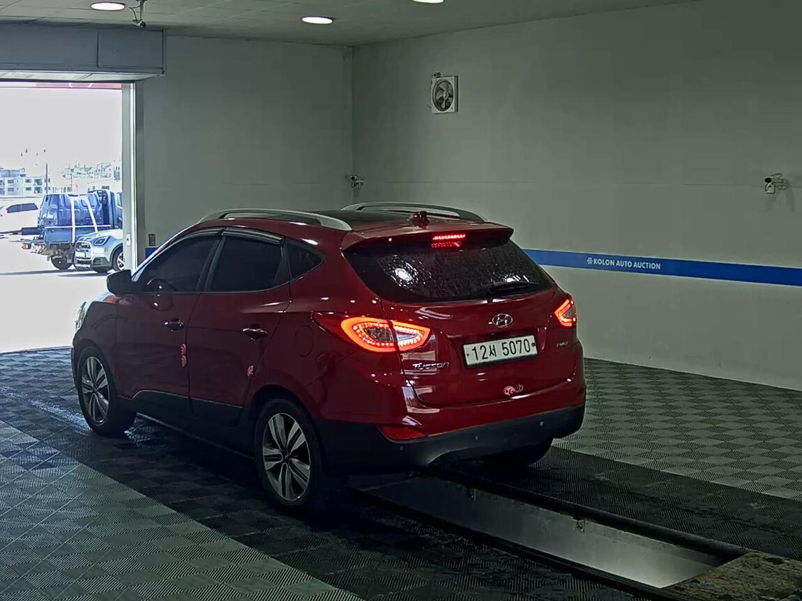 HYUNDAI NEW TUCSON ix DIESEL R2.0 2WD MODERN 2014 - zdjęcie 6