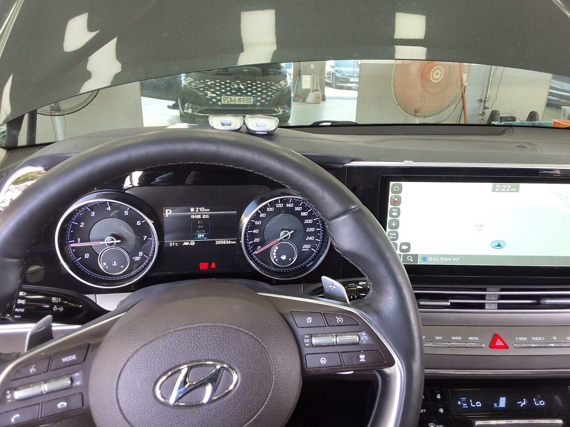 HYUNDAI THE NEW GRANDEUR IG GASOLINE 3.3 EXCLUSIVE 2022 - zdjęcie 17
