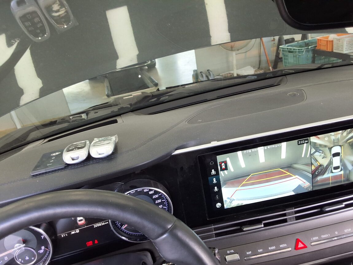 HYUNDAI THE NEW GRANDEUR IG GASOLINE 3.3 EXCLUSIVE 2022 - zdjęcie 18