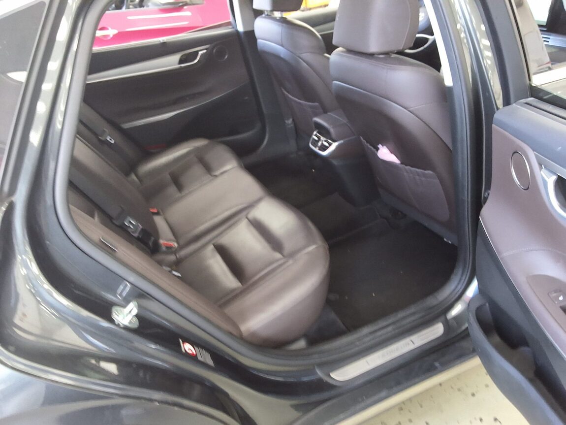 HYUNDAI THE NEW GRANDEUR IG GASOLINE 3.3 EXCLUSIVE 2022 - zdjęcie 13
