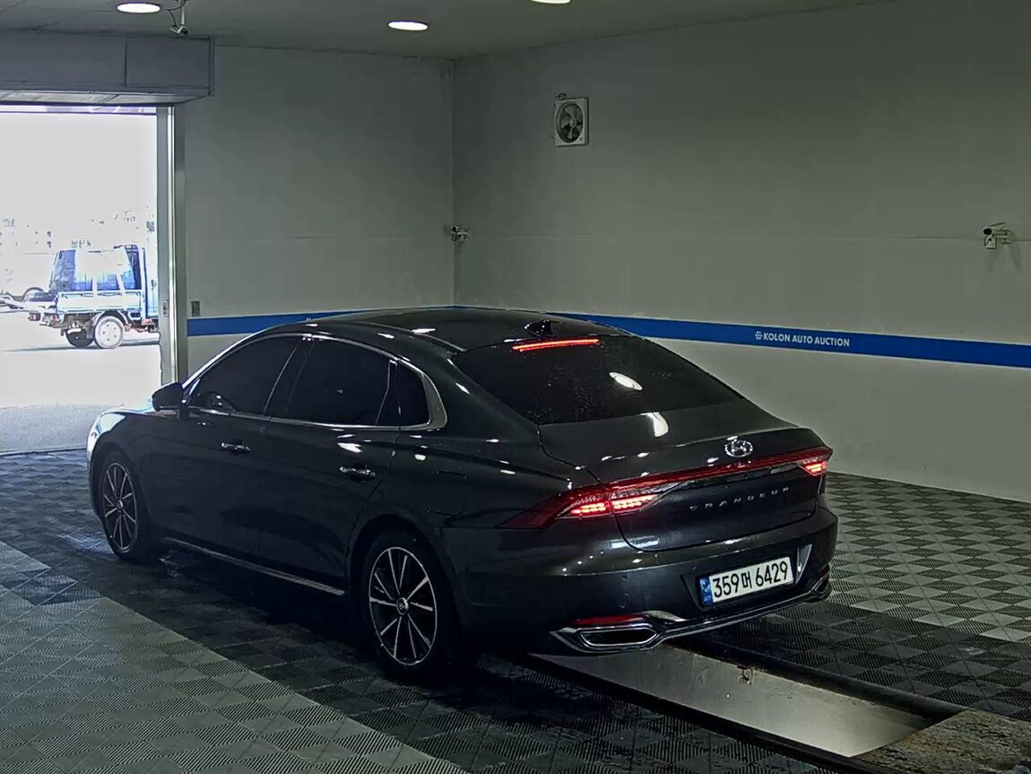 HYUNDAI THE NEW GRANDEUR IG GASOLINE 3.3 EXCLUSIVE 2022 - zdjęcie 6