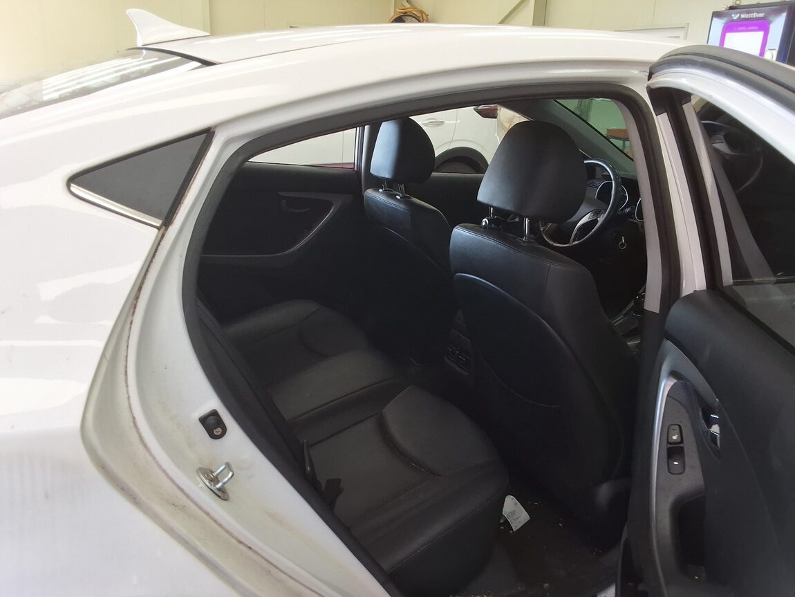 HYUNDAI THE NEW AVANTE MD 1.6 GDi SMART 2014 - zdjęcie 14