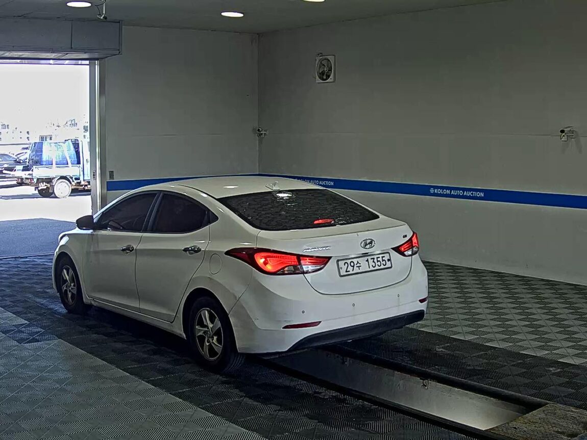 HYUNDAI THE NEW AVANTE MD 1.6 GDi SMART 2014 - zdjęcie 6