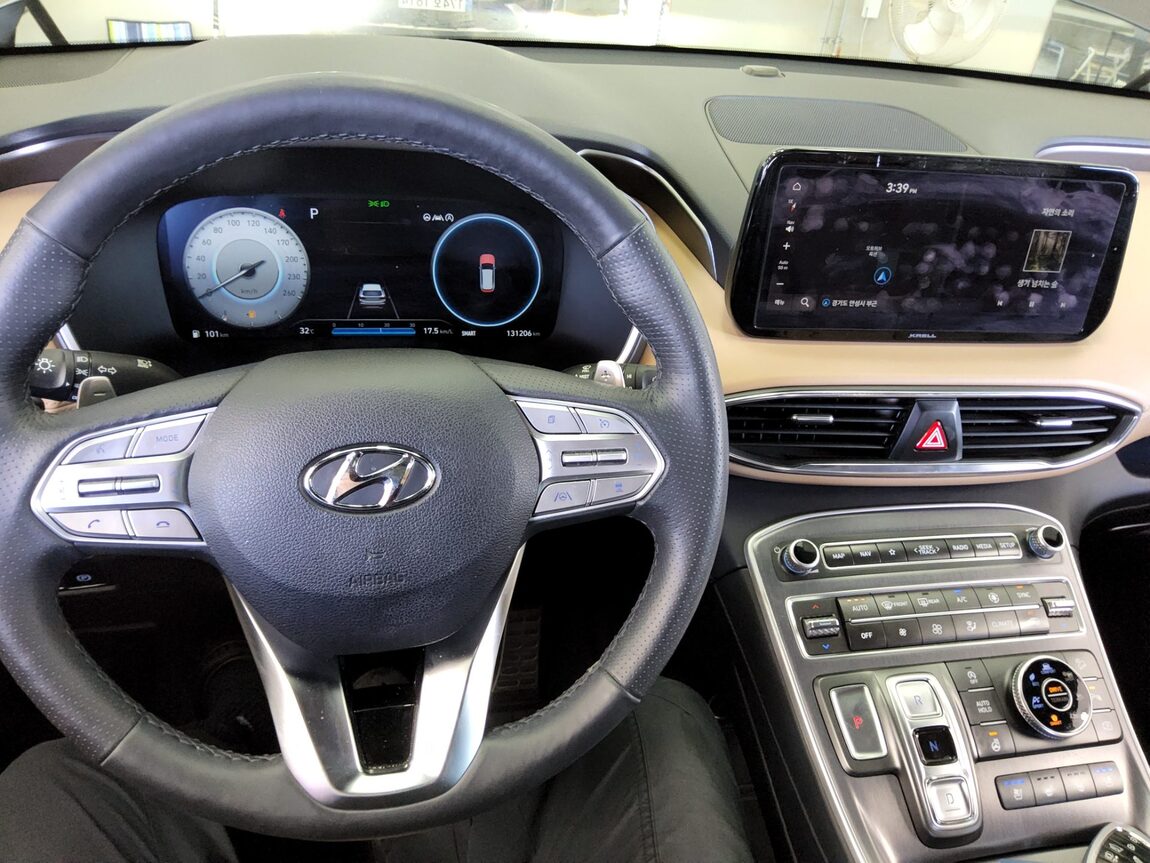 HYUNDAI THE NEW SANTA FE DIESEL 2.2 AWD CALLIGRAPHY 2023 - zdjęcie 17
