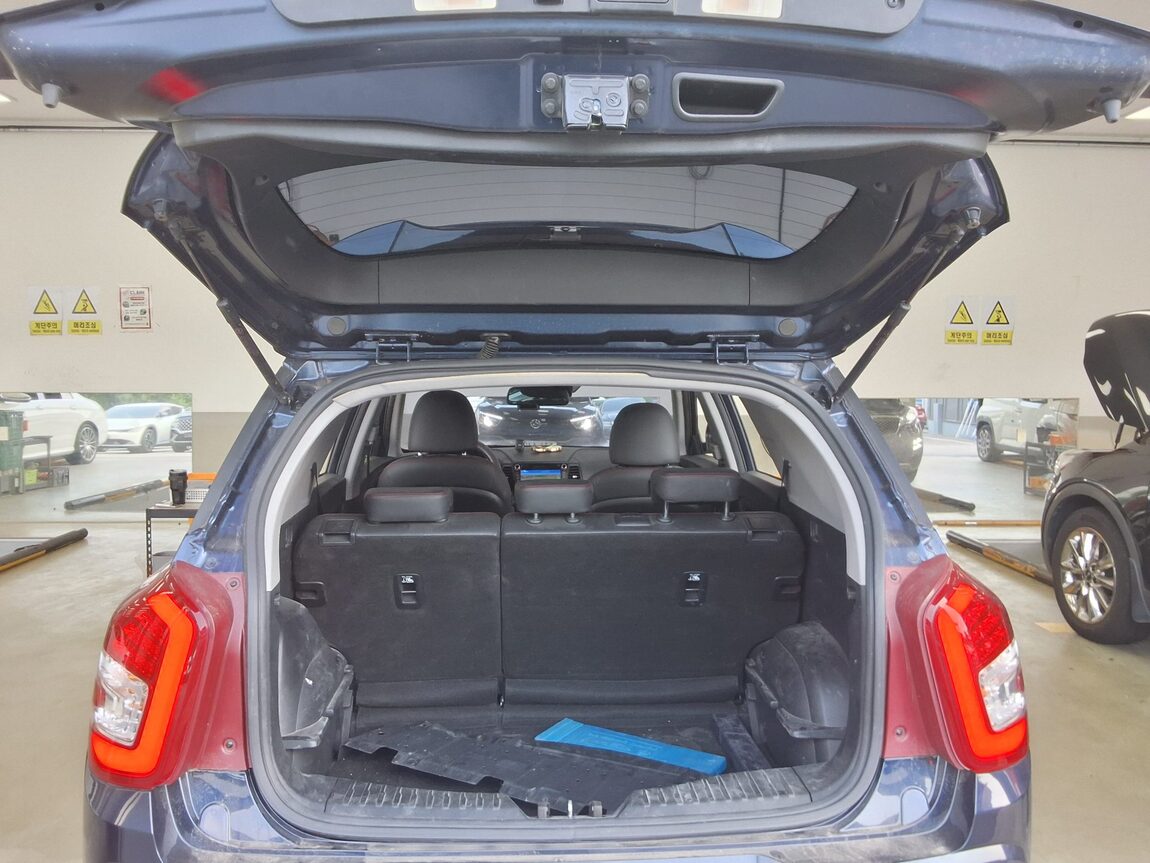 KG MOBILITY (SSANGYONG) TIVOLI AIR GASOLINE 2WD RX 2019 - zdjęcie 15